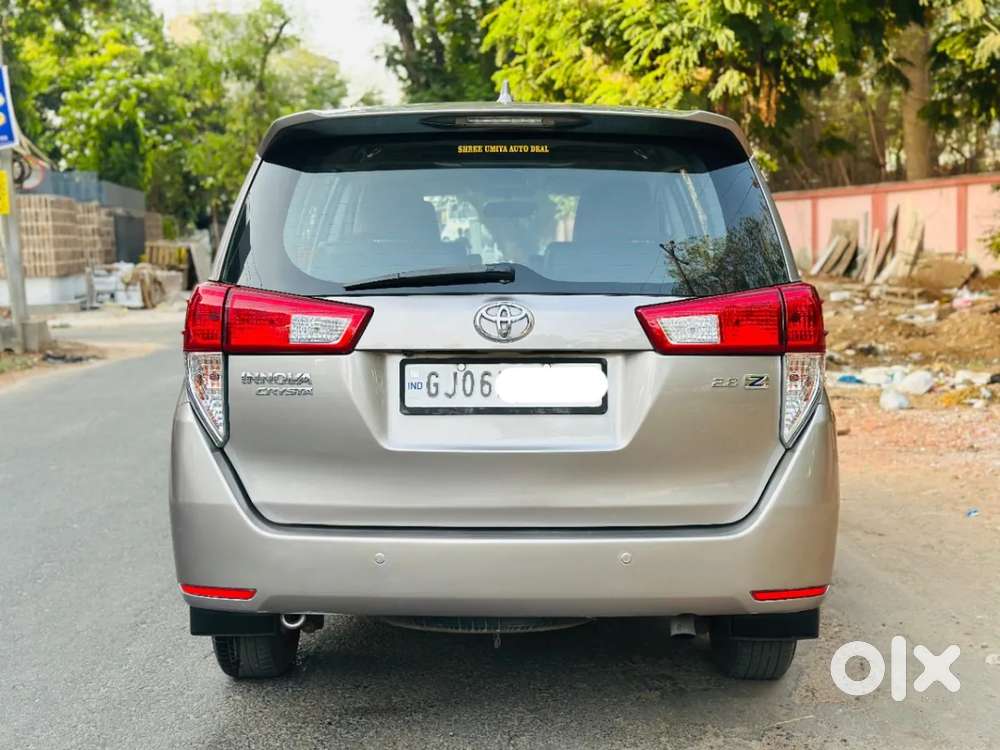 Toyota Innova Crysta 2.8 Zx At 7 Seater, 2017, Diesel