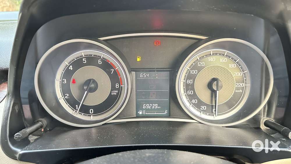 Maruti Suzuki Swift Dzire 1.2 Vxi Bsiv, 2018, Petrol