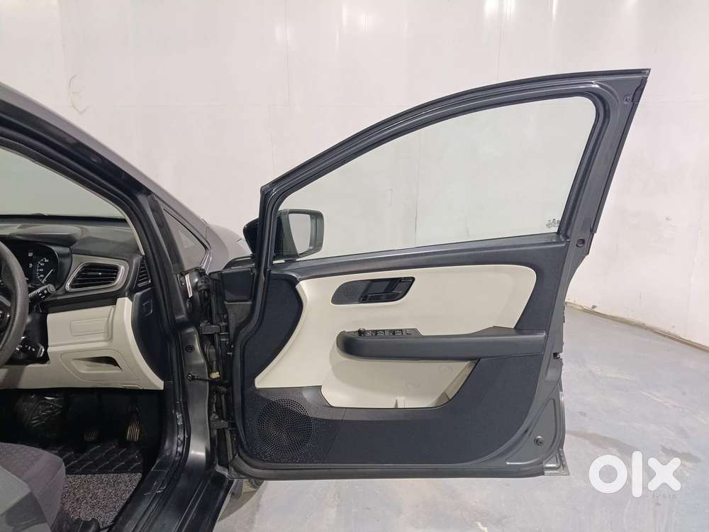 Tata Altroz Xm Plus Petrol, 2021, Petrol