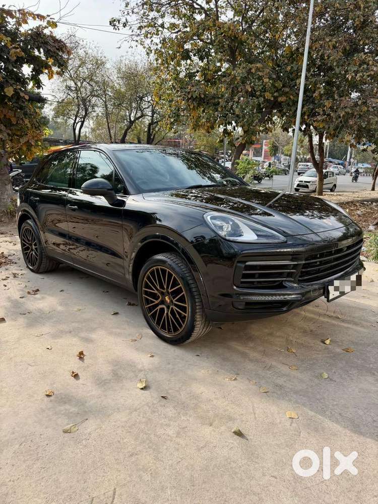 Porsche Cayenne 2023 Petrol Good Condition