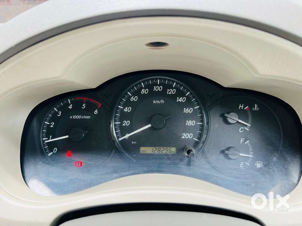 Toyota Innova 2.5 Gx 7 Seater Bs Iv, 2014, Diesel