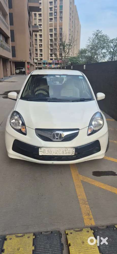 Honda Brio 2013 Cng & Petrol 96000 Km Driven