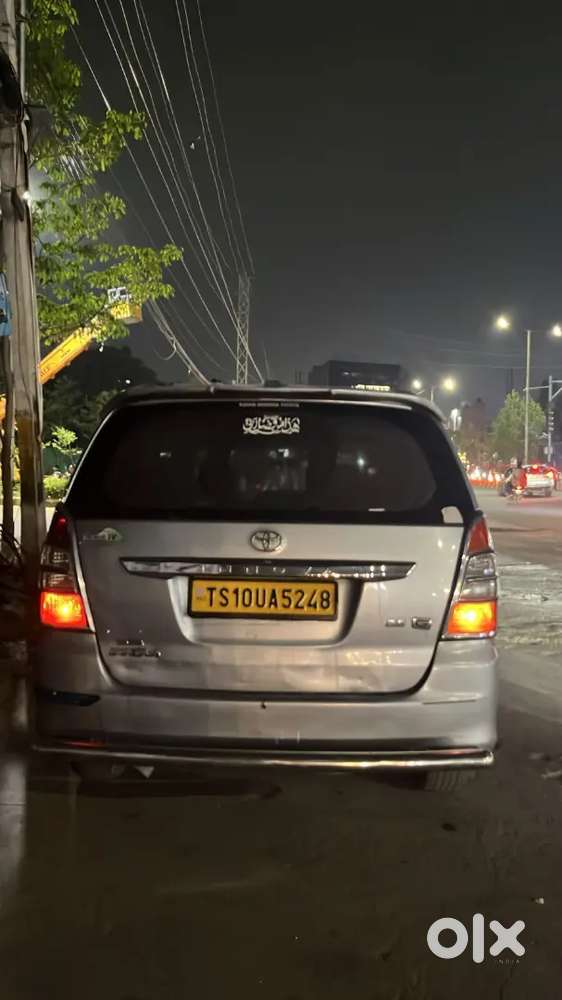 Toyota Innova Taxi Plate 2016