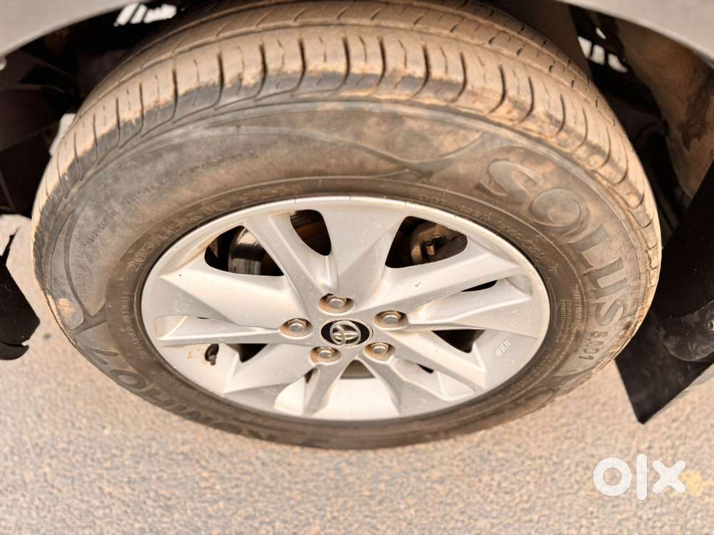 Toyota Innova Crysta 2.4 V 7 Str, 2018, Diesel