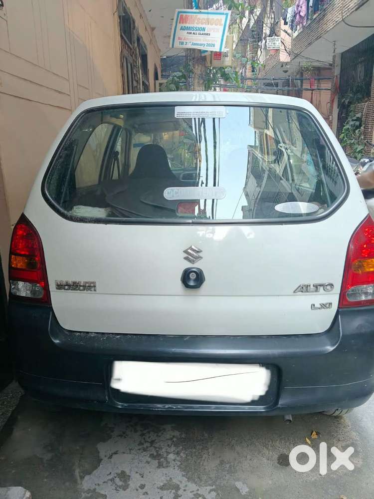 December 2011 Maruti Alto Lxi