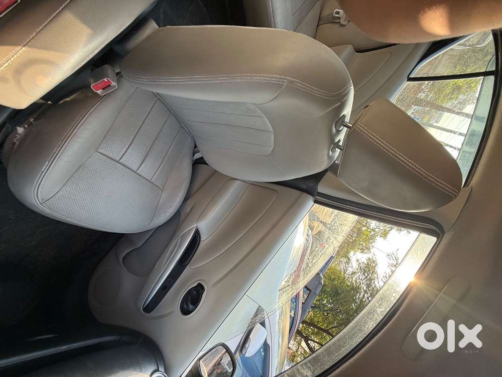 Nissan Sunny 2018
