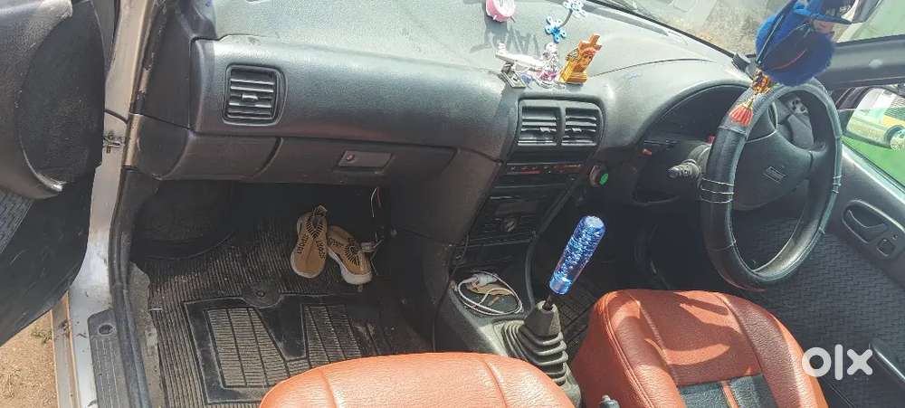 Maruti Suzuki Esteem Petrol 1999