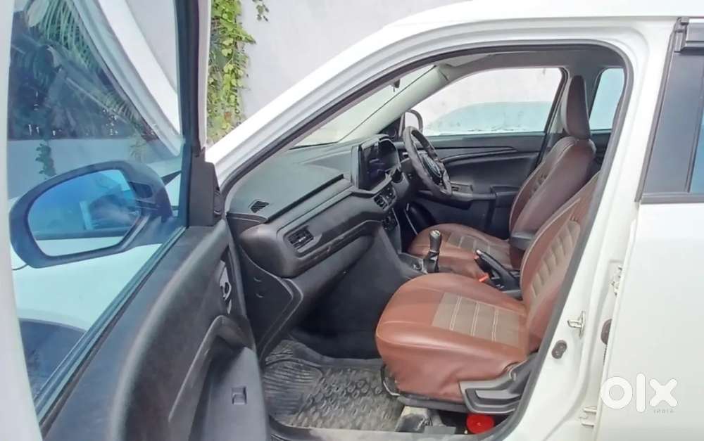 Maruti Suzuki Vitara Brezza 1.5 Lxi, 2024, Petrol