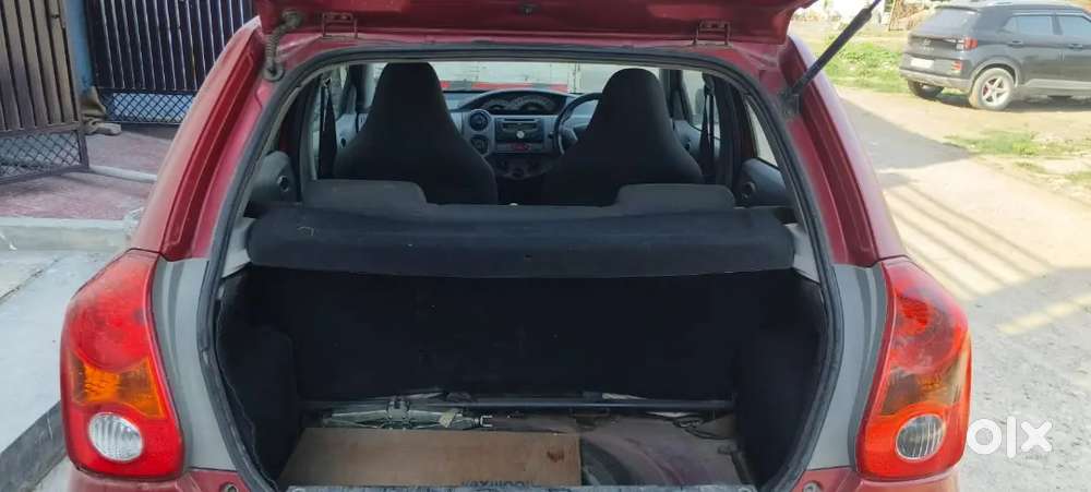 Toyota Etios Liva 2012