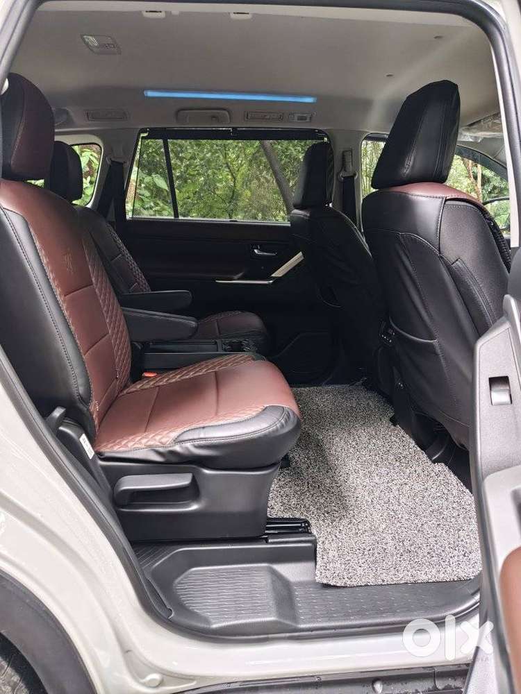Toyota Innova Hycross 2.0 Vx Hybrid 7 Str, 2025, Petrol