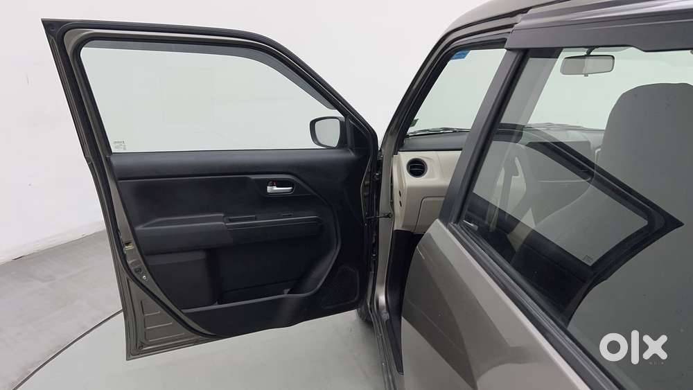 Maruti Suzuki Wagon R 1.2 Zxi Ags, 2022, Petrol