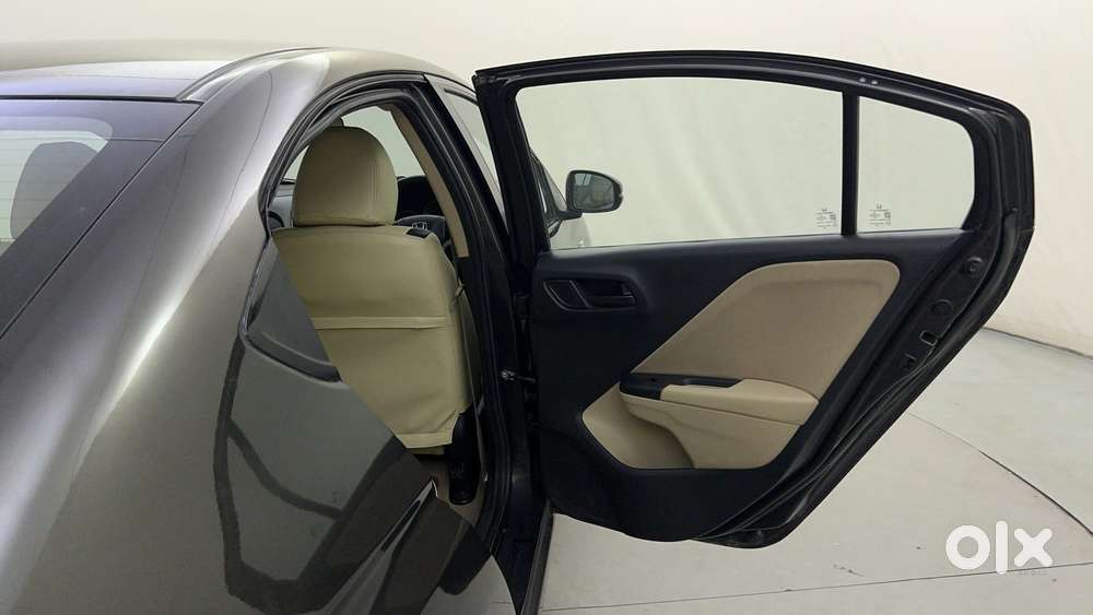 Honda City I-vtec Cvt Zx, 2016, Petrol