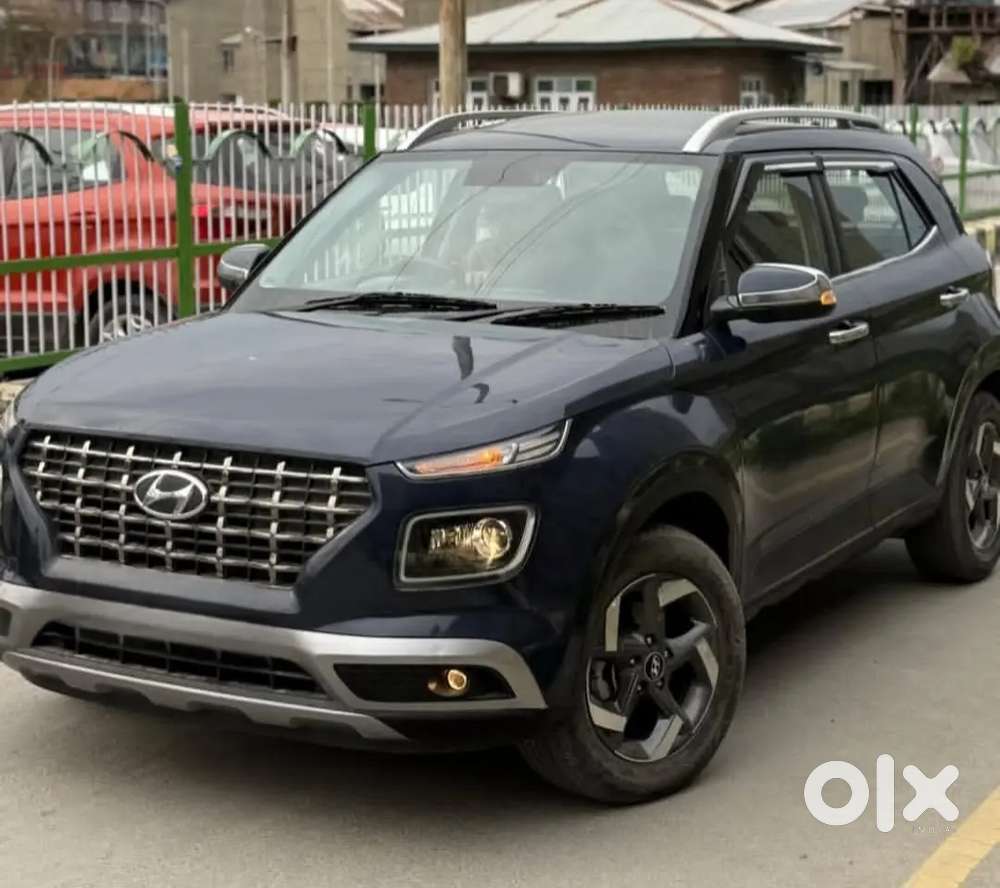Dl No Hyundai Venue 2019 Petrol 65000 Km Driven