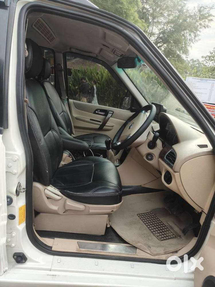 Tata Sierra Pure Plus Diesel At, 2014, Diesel