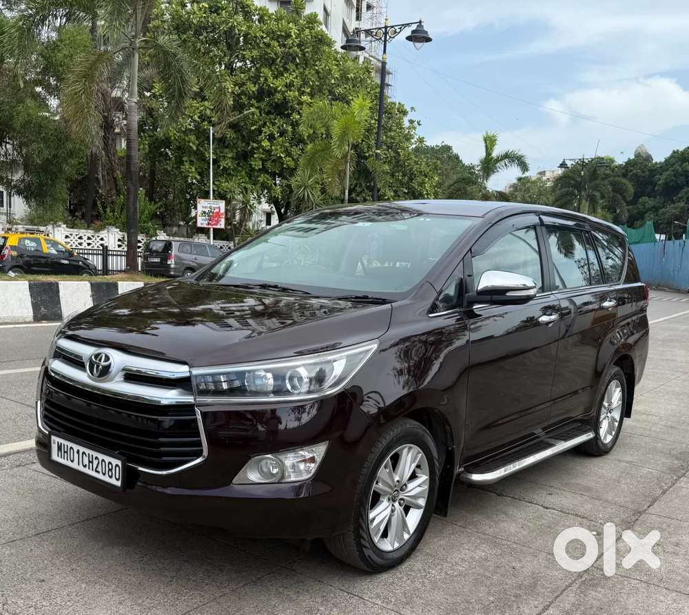 Toyota Innova Crysta 2.8 Zx At 7 Seater, 2016, Diesel