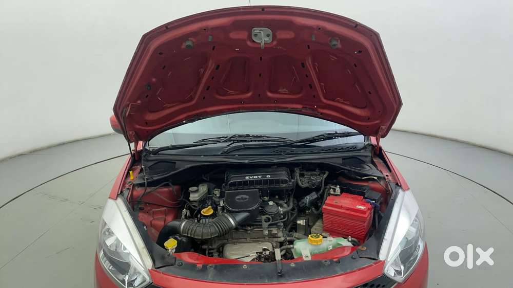 Tata Tiago 1.2 Revotron Xta, 2017, Petrol