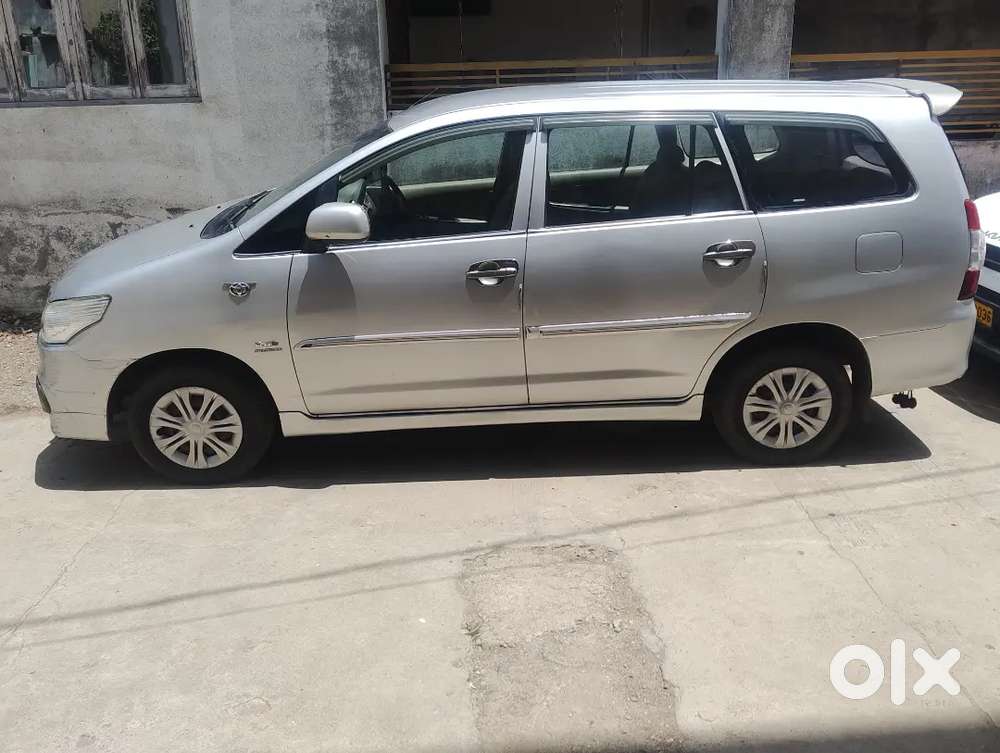 2011 Toyota Innova 2.5 G3 Diesel Manual  Well Maintained