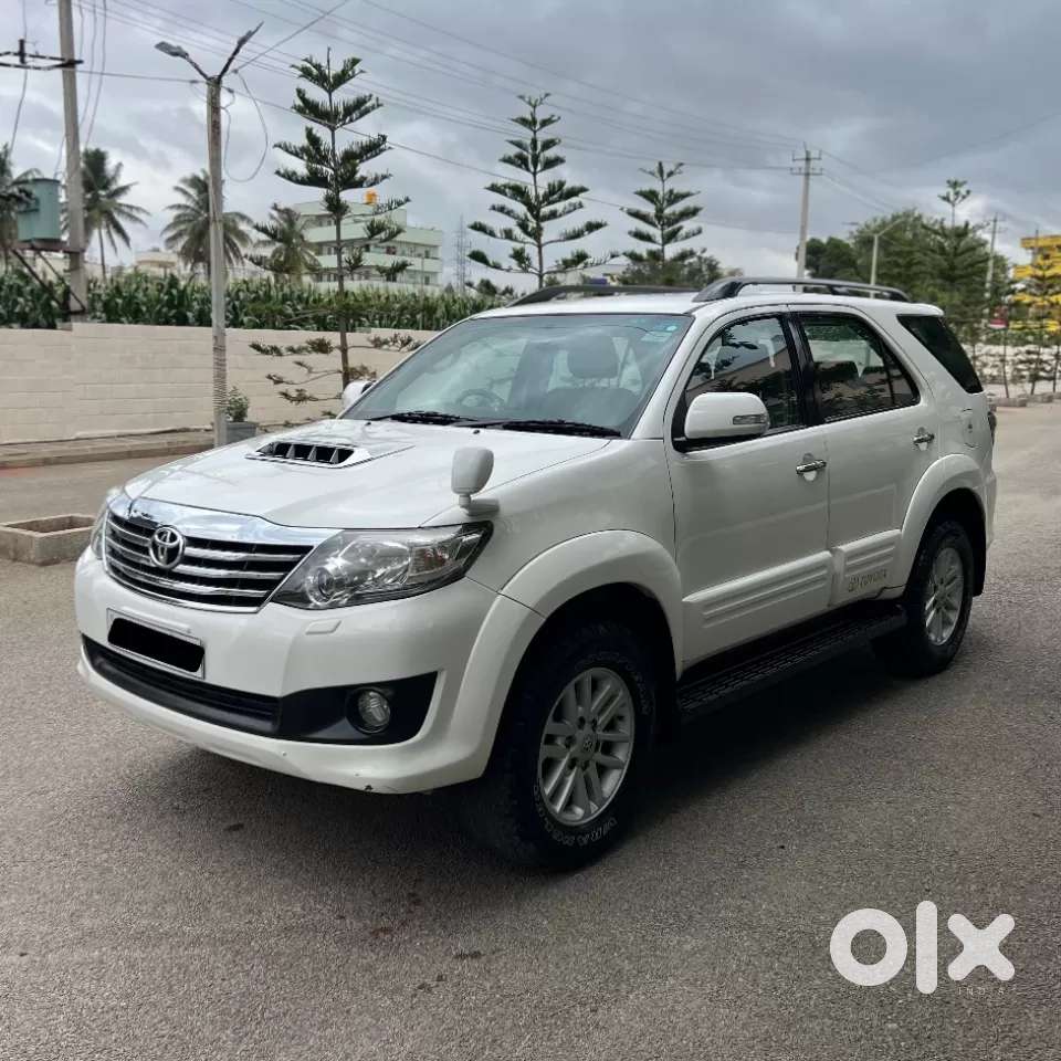 Toyota Fortuner 4x2 At, 2014, Diesel
