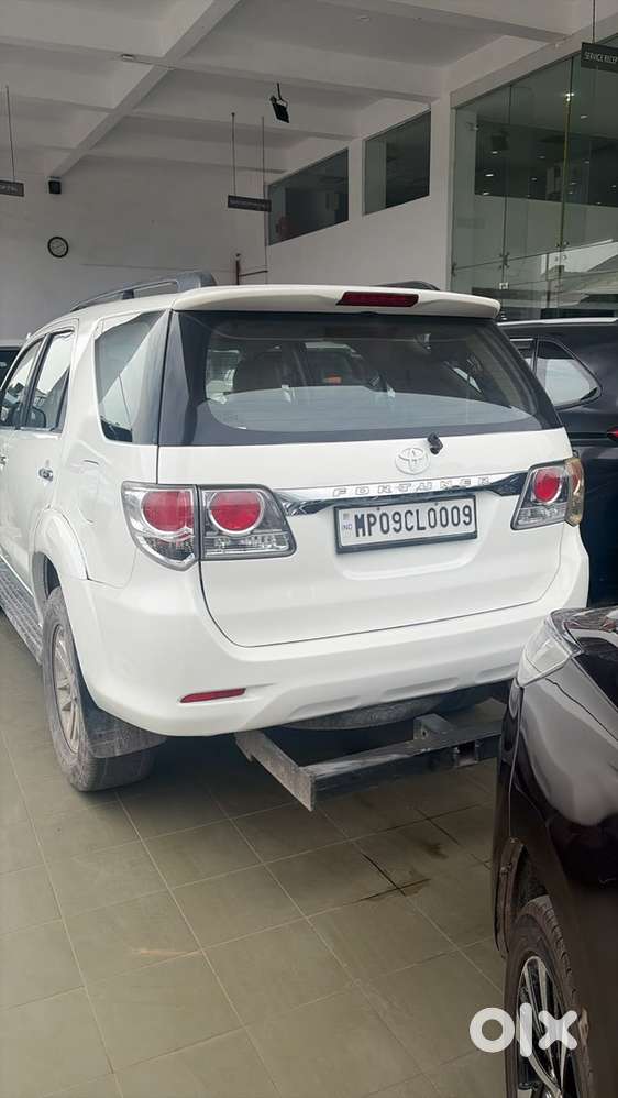 Toyota Fortuner Diesel 2012