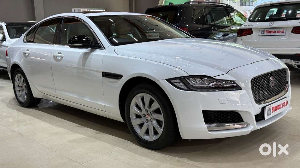 Jaguar Xf 2.0 Petrol Prestige, 2020, Petrol