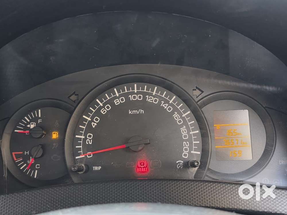 Maruti Suzuki Swift Lxi Option, 2015, Petrol