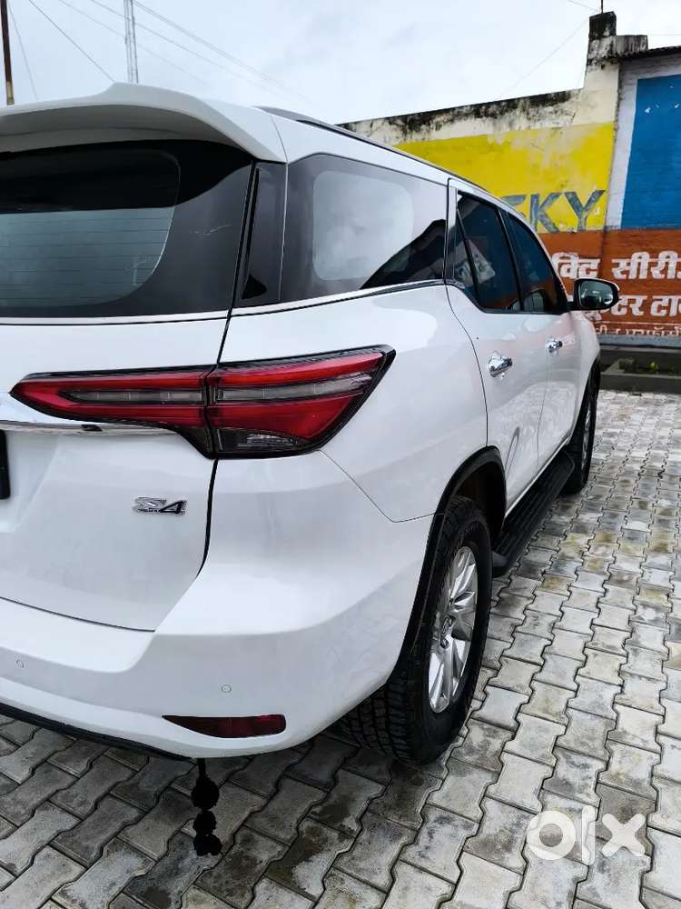 Toyota Fortuner Diesel 2023