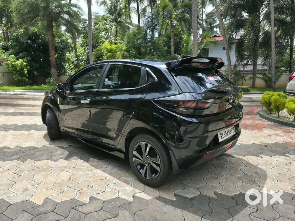 Tata Altroz 2023 Diesel Dark Edition