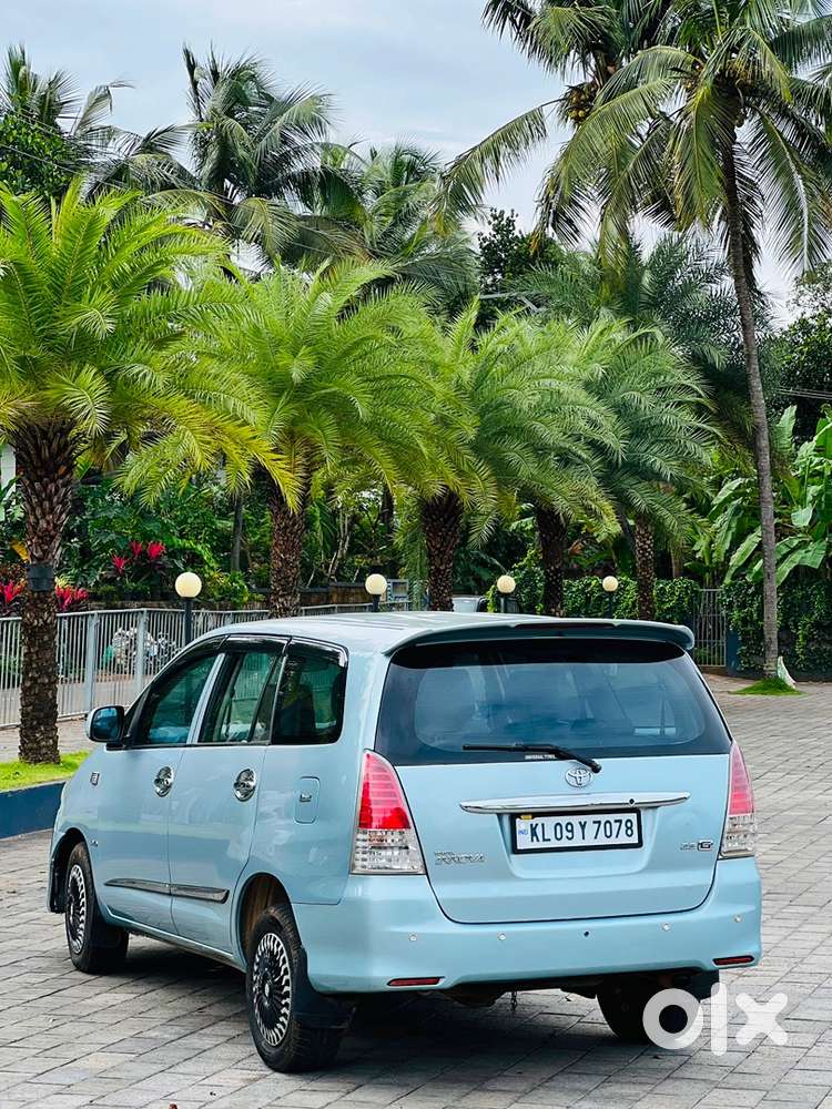 Toyota Innova 2009 Diesel 20000 Km Driven