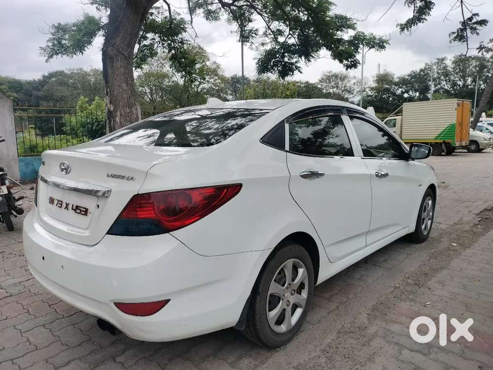 Hyundai Verna 2011 Diesel 140000 Km Driven