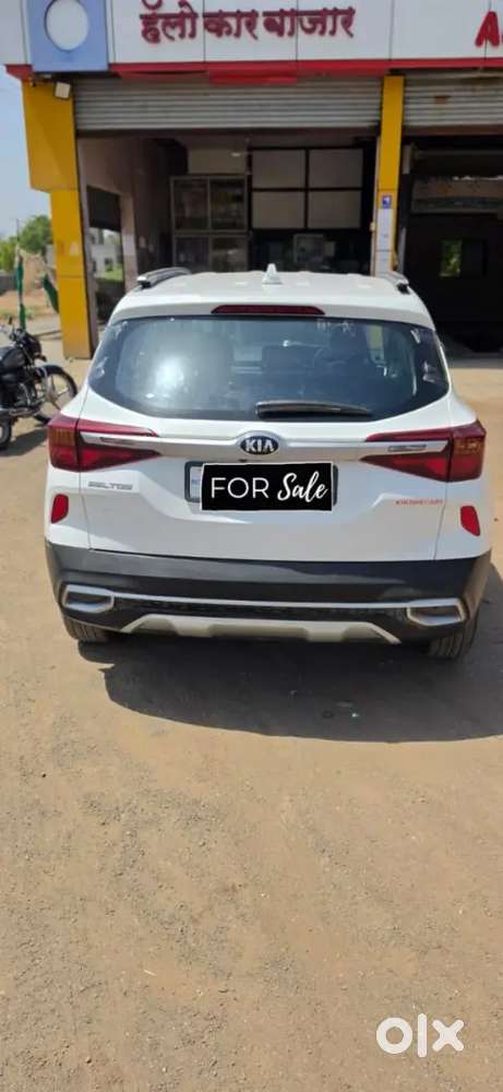 Kia Seltos With Company Service Record With Good Tyre Condition