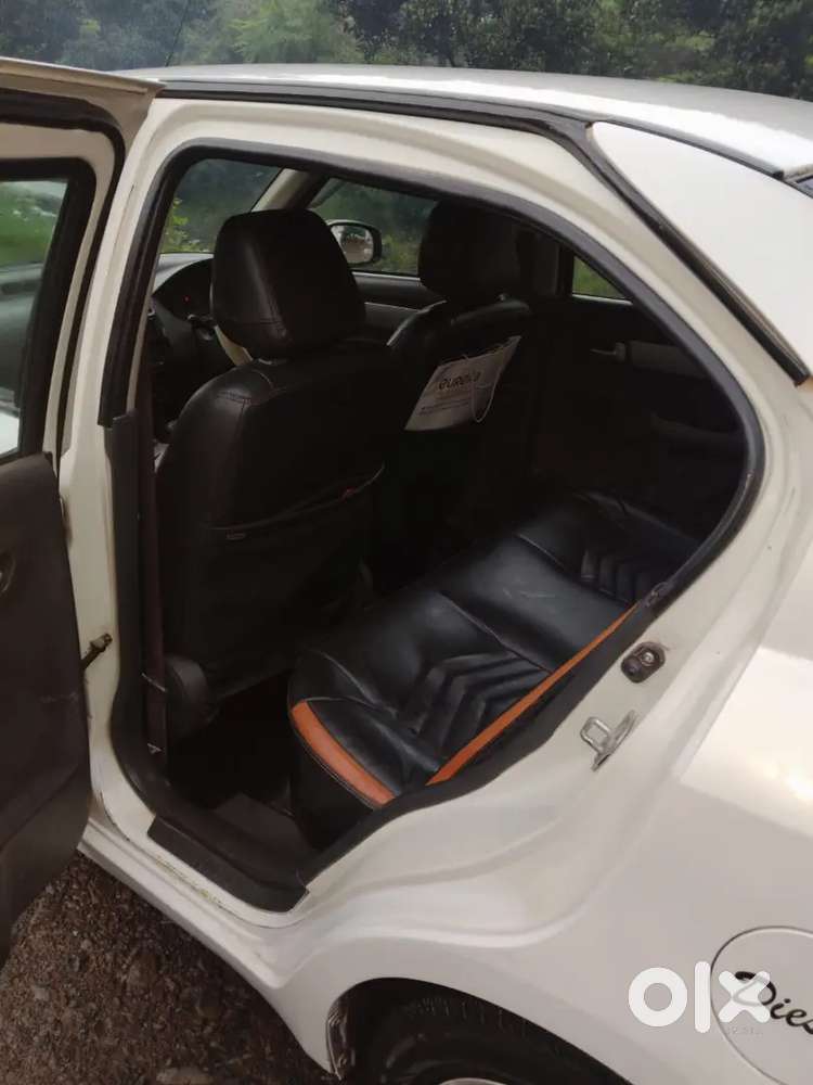 Maruti Suzuki Dzire 2011