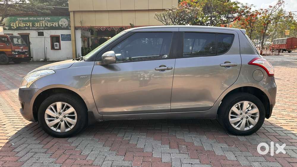 Maruti Suzuki Swift Zdi Plus, 2015, Diesel