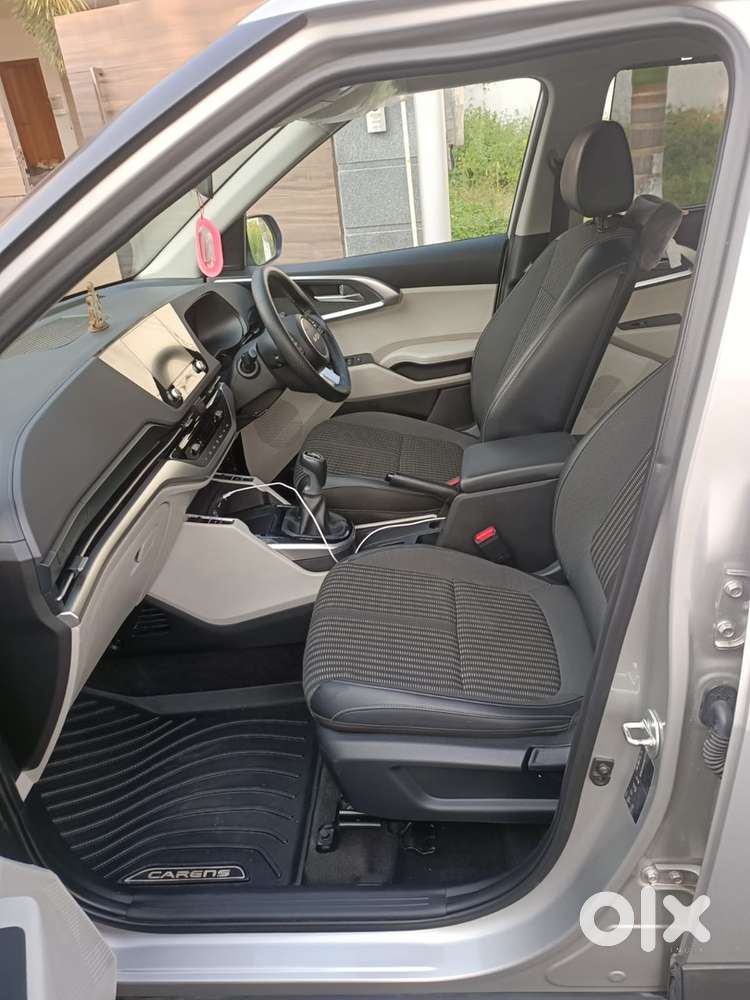 Kia Carens 2024 Variant