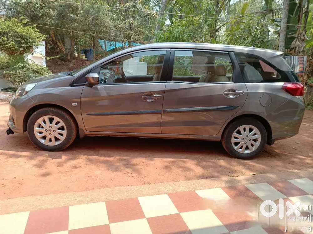 Honda Mobilio 2015 Petrol 390000 Km Driven