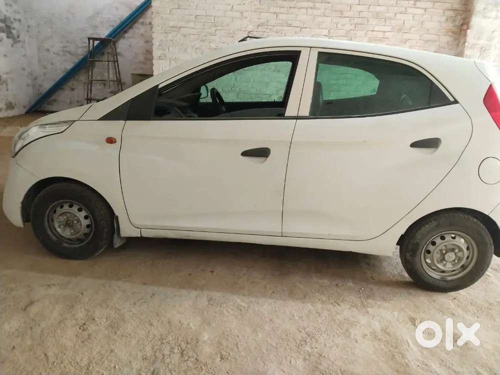 Hyundai Eon Era+ Petrol Car