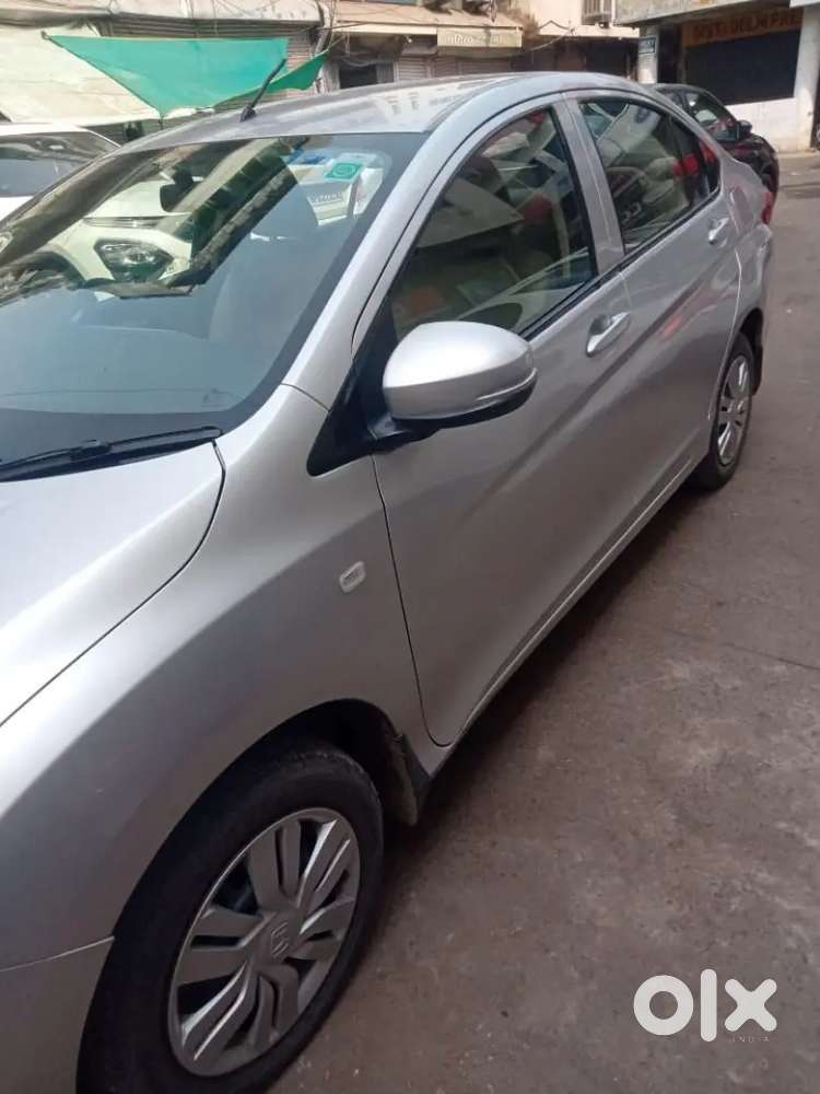 Almost Brand New Honda City Petrol Manual 2015