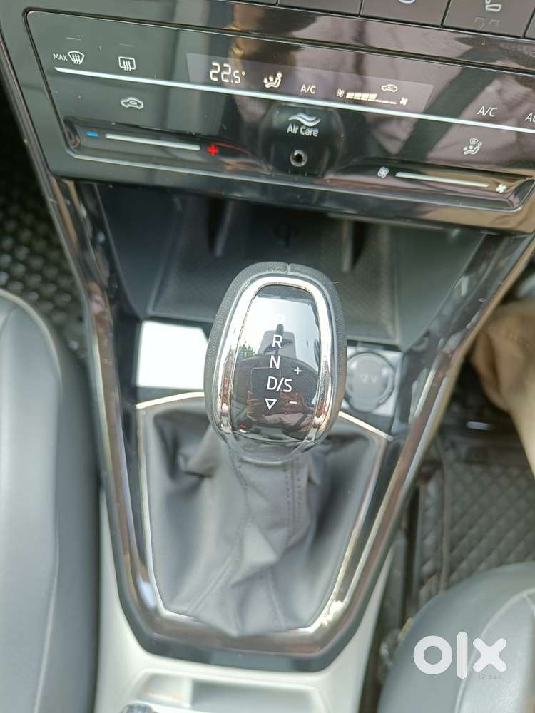Skoda Kushaq 1.0 Tsi Style At, 2022, Petrol