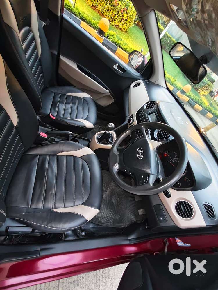 Hyundai Grand I10 Sportz, 2015, Petrol