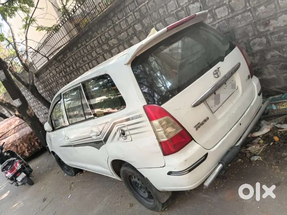 Toyota Innova 2.5 E 2006