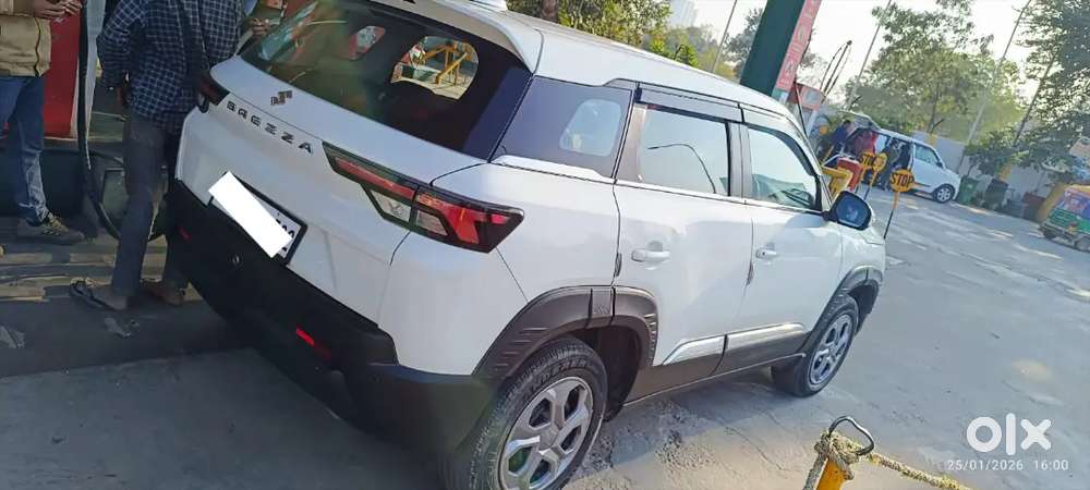 Maruti Suzuki Brezza 2023 Vxi Cng Optional 46000 Km Driven