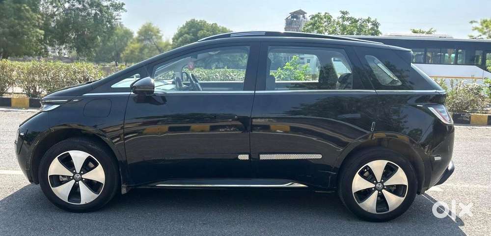 Mg Windsor Ev Essence, 2024, Electric