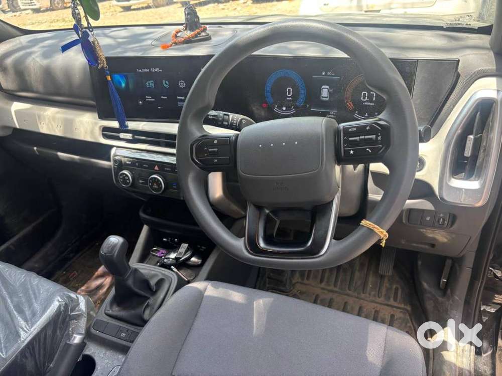 Hyundai Venue ''feb 2026'' Showroom Condition Urgent Sale
