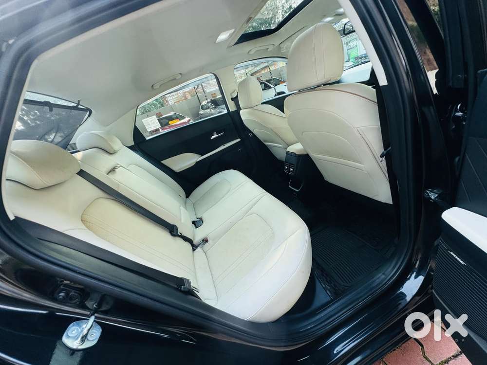 Hyundai Verna 1.5 Sx (o) Ivt, 2023, Petrol