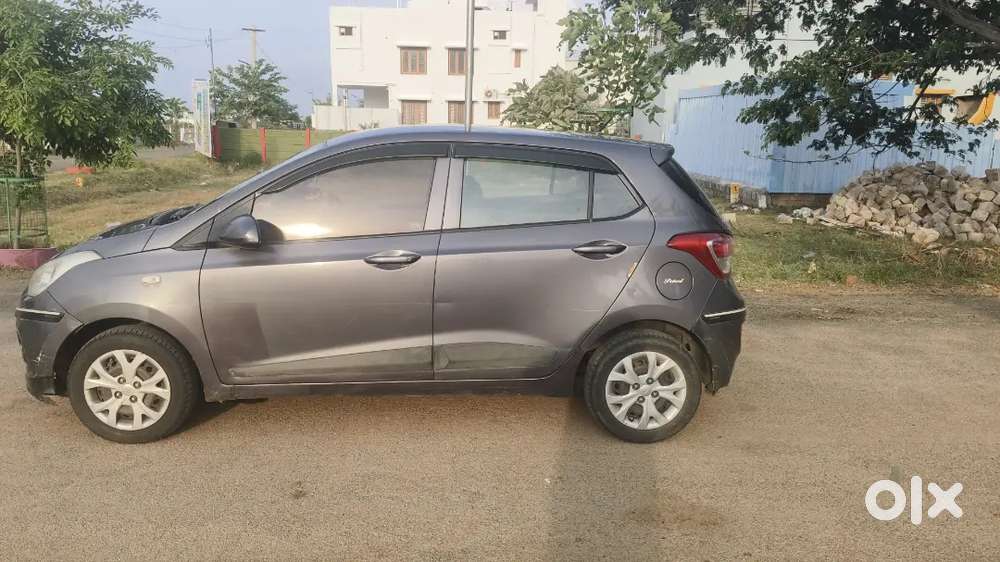 Hyundai Grand I10 2015 Petrol Well Maintained