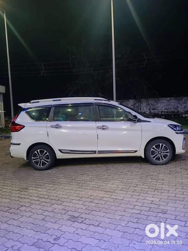 Maruti Suzuki Ertiga Zxi 2024 Plus