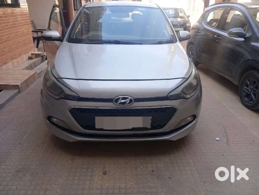 Hyundai I20 Asta Crdi 2015 - Mint Condition - Top Model Diesel-likenew