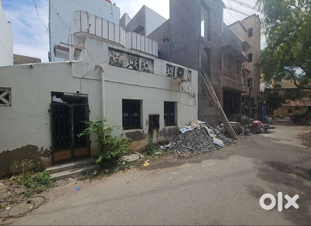 Urgent Sale: Prime 1200 Sq.Ft Plot with Old House in KK Nagar, Madurai