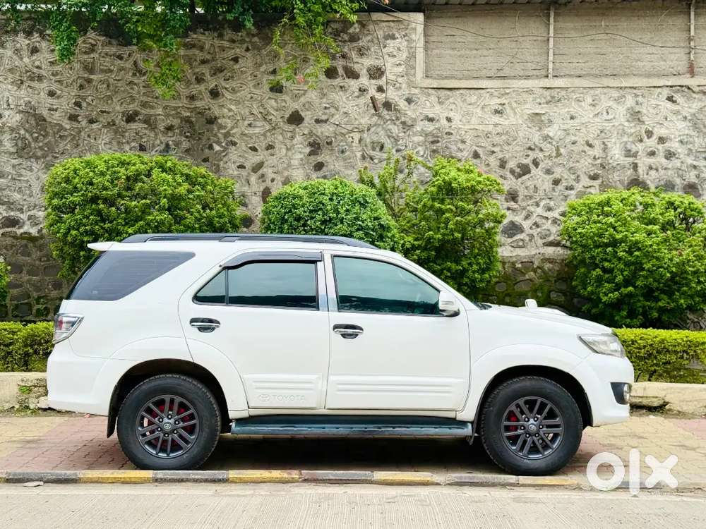 Toyota Fortuner 2012 Diesel Well Maintained Mh20 Vip No