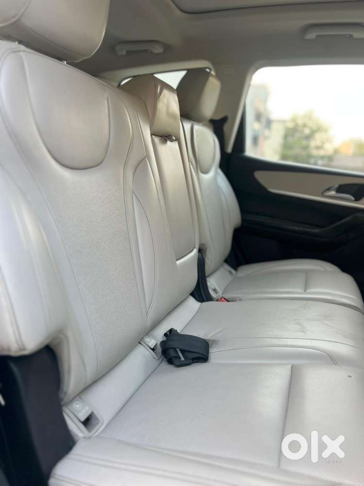 Mahindra Xuv700, 2022, Diesel