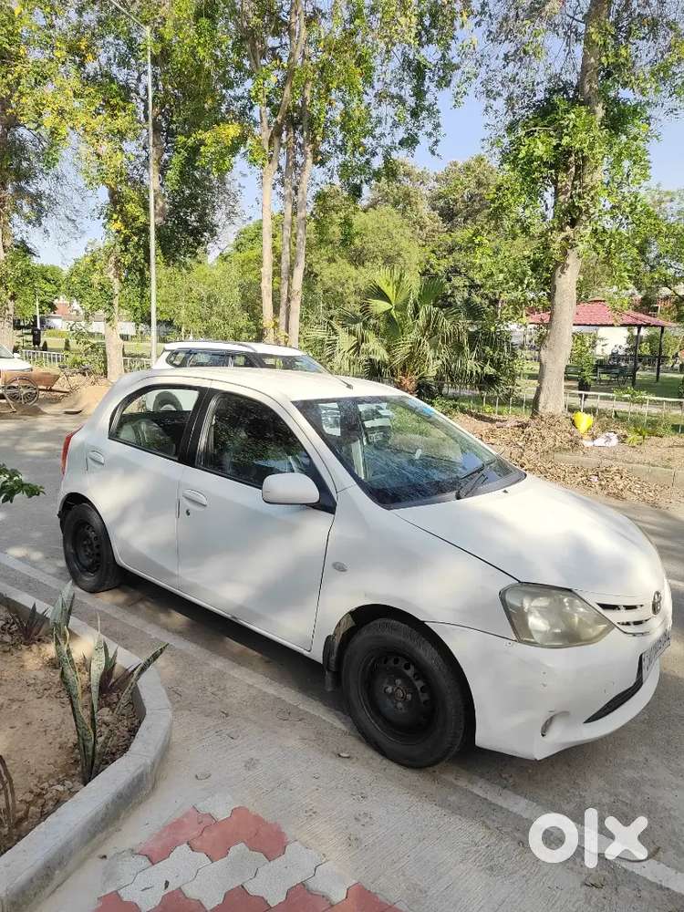 Toyota Etios Liva 2012
